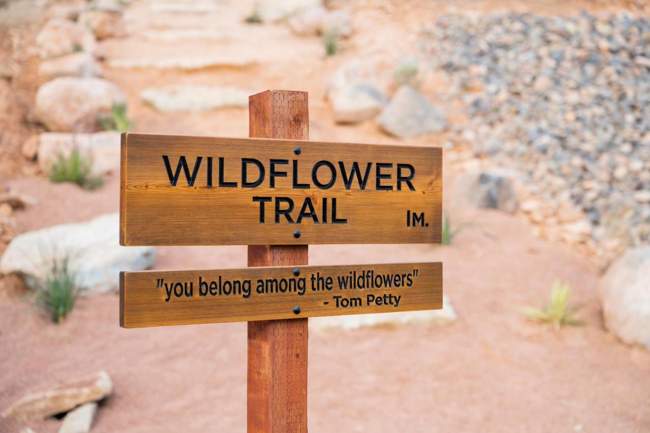 Отель Zion Wildflower Верджин Экстерьер фото